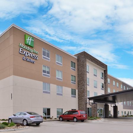 Holiday Inn Express & Suites - Marshalltown By Ihg Kültér fotó