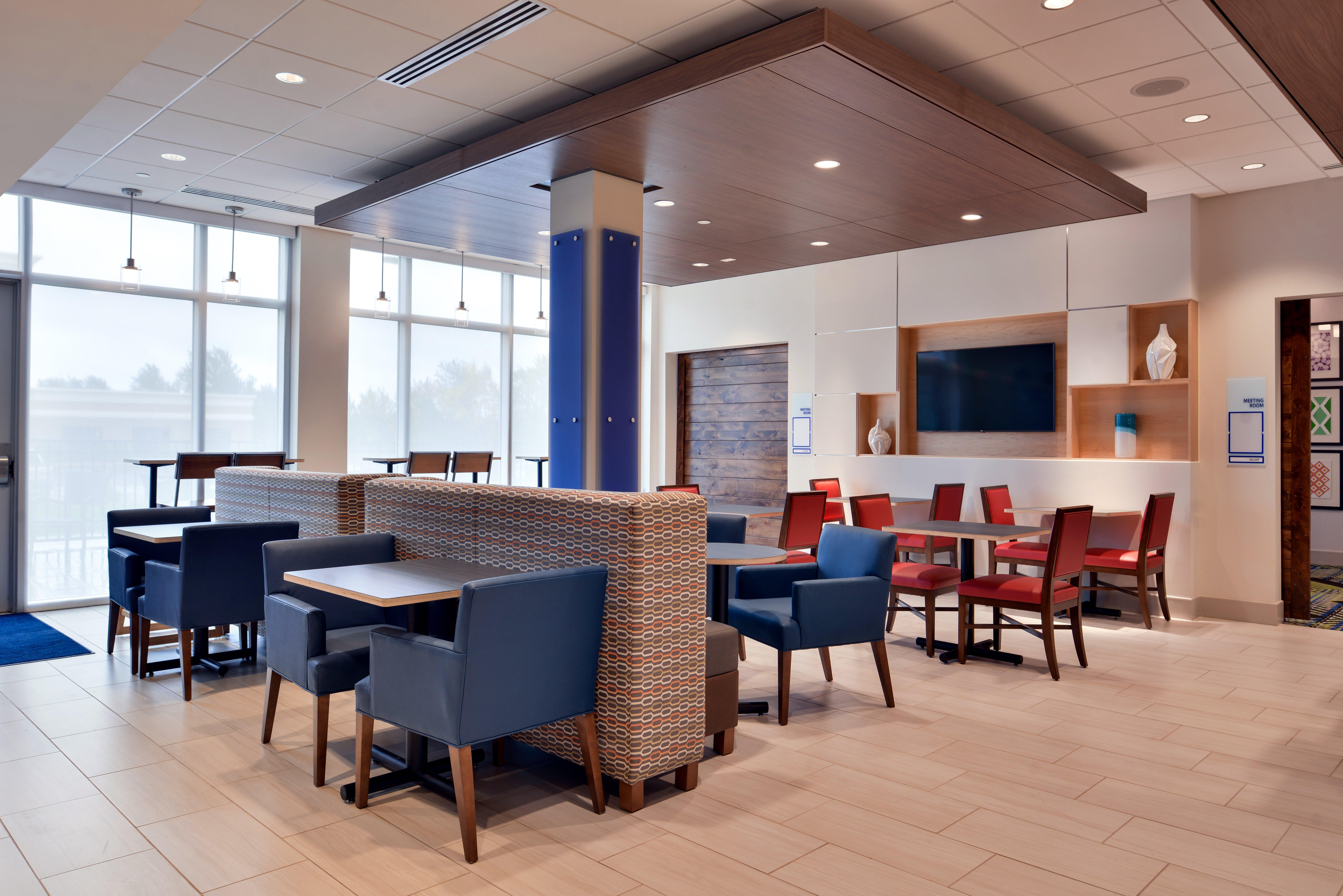 Holiday Inn Express & Suites - Marshalltown By Ihg Kültér fotó
